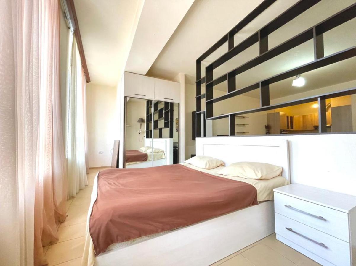 Armenak Apartment 7/1 Nalbandyan Ереван Экстерьер фото
